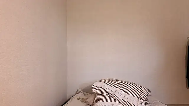 Snapshot of Aria_Blisss chatting on 07-06-26, 01:01 Aria Blisss online show from 07-06-26, 01:01