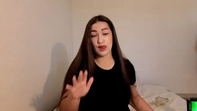 Snapshot of Aria_Blisss chatting on 06-19-26, 12:27 Aria Blisss online show from 06-19-26, 12:27