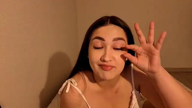 Aria Blisss online show from 05-20-26, 10:45