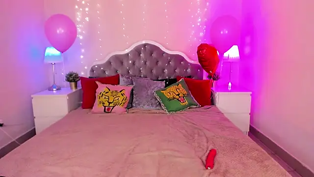 Aria Blisss online show from 03-18-25, 11:33