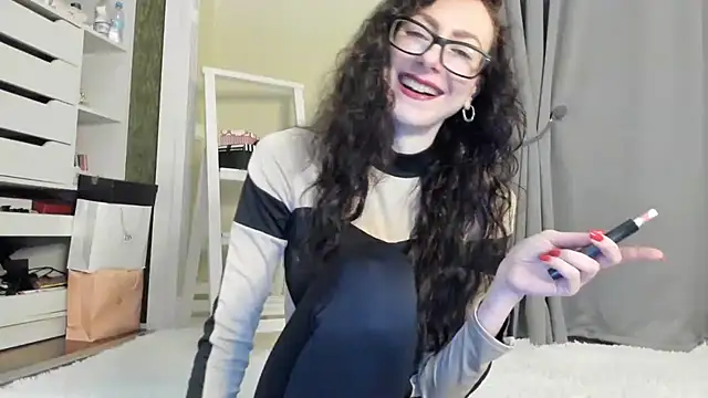 Baby Jewel online show from 11-25-25, 11:21