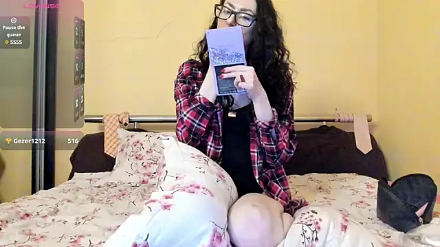 Baby Jewel online show from 02-13-26, 01:11