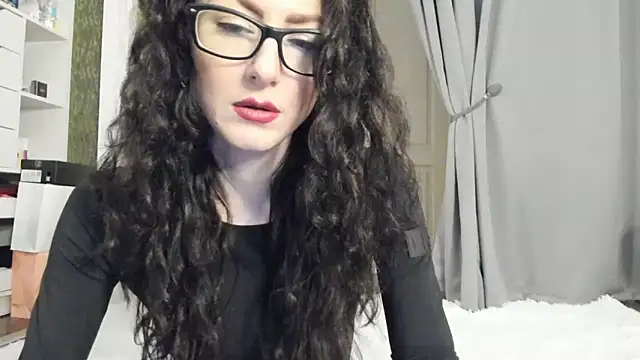 Baby Jewel online show from 10-30-25, 11:08