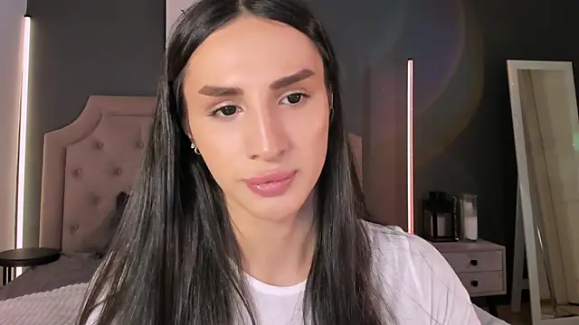 Kim Oberlin  online show from 11-10-25, 04:23