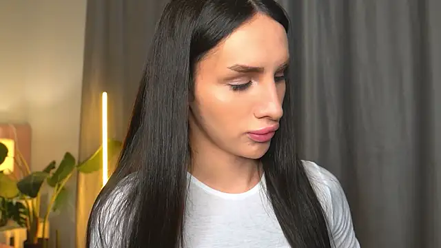 Kim Oberlin  online show from 11-17-25, 04:00