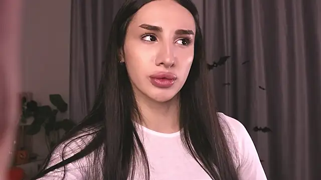 Kim Oberlin  online show from 10-31-25, 11:18