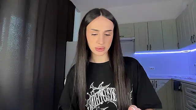 Kim Oberlin  online show from 03-18-26, 12:08