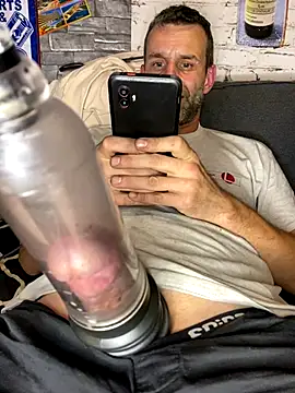 Gilgamesch1704 online show from 09-18-25, 07:17