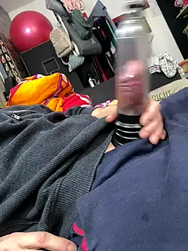 Gilgamesch1704 online show from 10-27-25, 01:56