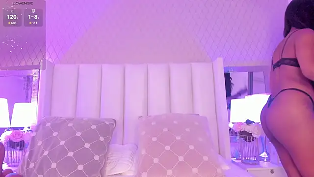 SophiaSmiiths  online show from 10-25-25, 07:58