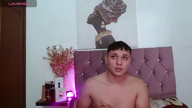 couple lovelyds online show from 09-28-25, 08:38