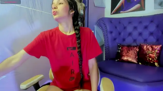 ariana  sweet  online show from 11-29-25, 11:43