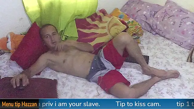 Snapshot of yazforeSolo chatting on 01-13-25, 08:26 yazforeSolo online show from 01-13-25, 08:26