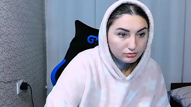 JaneLaJewel online show from 10-30-25, 07:17