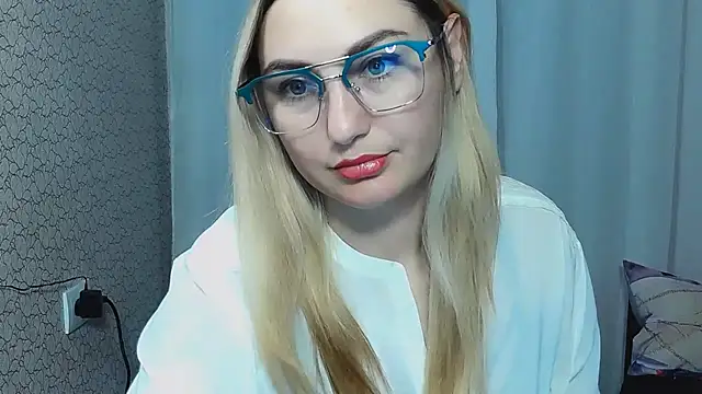 JaneLaJewel online show from 10-27-25, 01:45