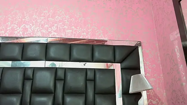 Snapshot of Sofia_martiin chatting on 10-15-25, 03:05 Sofia martiin online show from 10-15-25, 03:05