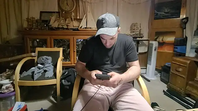 ScubaStevex online show from 04-18-26, 04:15
