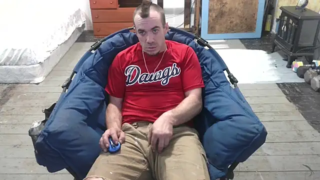 Snapshot of ScubaStevex chatting on 03-16-25, 03:25 ScubaStevex online show from 03-16-25, 03:25