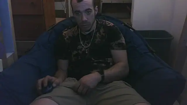 Snapshot of ScubaStevex chatting on 02-06-25, 06:51 ScubaStevex online show from 02-06-25, 06:51