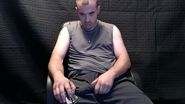 ScubaStevex online show from 11-17-25, 01:37