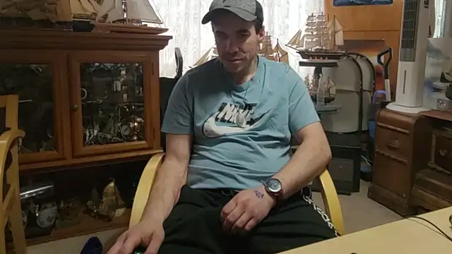 ScubaStevex online show from 03-29-26, 10:22