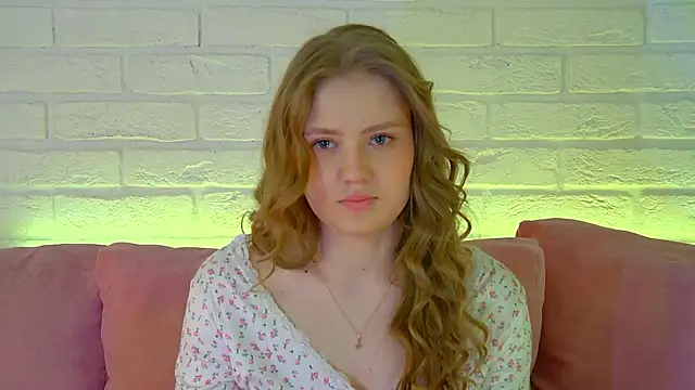 Snapshot of SelinSwarovski chatting on 03-21-26, 04:11 SelinSwarovski online show from 03-21-26, 04:11