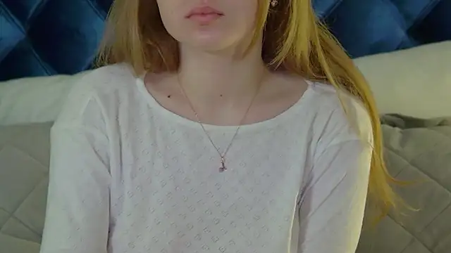 Snapshot of SelinSwarovski chatting on 04-15-26, 05:17 SelinSwarovski online show from 04-15-26, 05:17