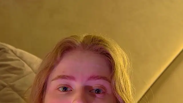 Snapshot of SelinSwarovski chatting on 03-05-26, 04:31 SelinSwarovski online show from 03-05-26, 04:31