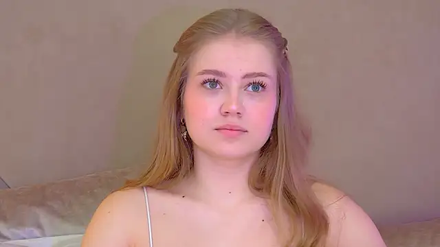 SelinSwarovski online show from 09-26-25, 04:14