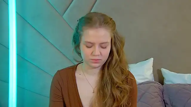 Snapshot of SelinSwarovski chatting on 04-01-26, 03:09 SelinSwarovski online show from 04-01-26, 03:09