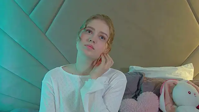 Snapshot of SelinSwarovski chatting on 03-04-26, 04:26 SelinSwarovski online show from 03-04-26, 04:26