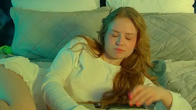 Snapshot of SelinSwarovski chatting on 03-26-26, 04:33 SelinSwarovski online show from 03-26-26, 04:33