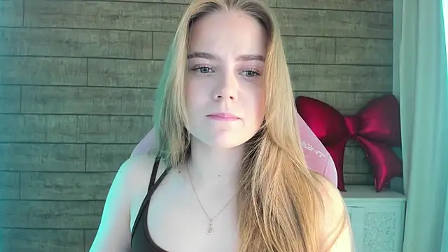 SelinSwarovski online show from 02-20-26, 04:31