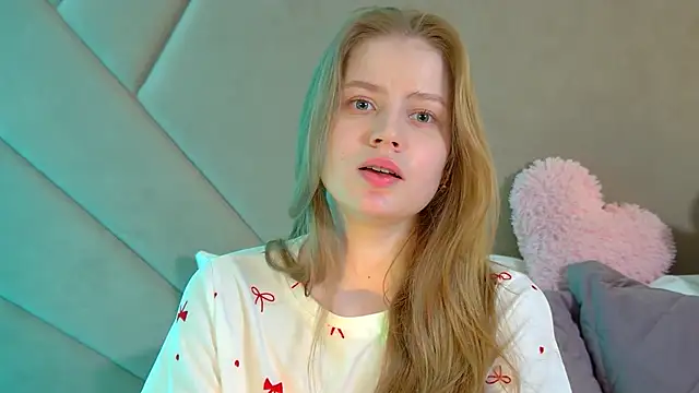 Snapshot of SelinSwarovski chatting on 03-28-26, 04:41 SelinSwarovski online show from 03-28-26, 04:41