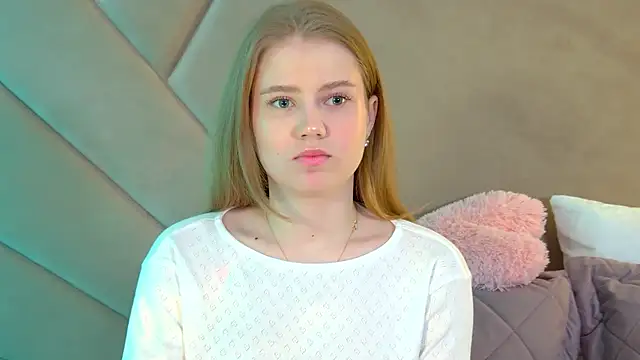 Snapshot of SelinSwarovski chatting on 03-08-26, 03:37 SelinSwarovski online show from 03-08-26, 03:37