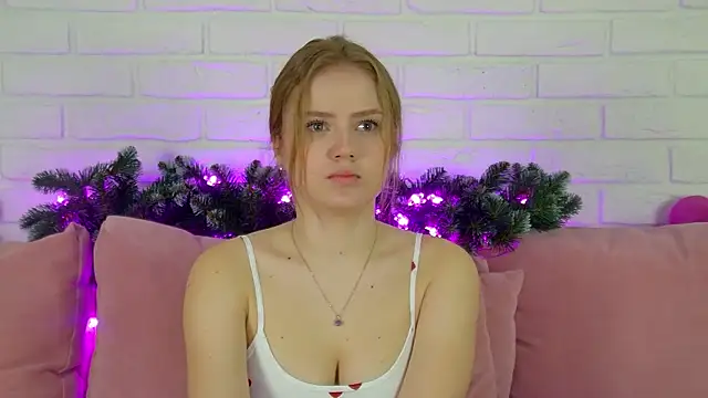 SelinSwarovski online show from 12-16-25, 06:12