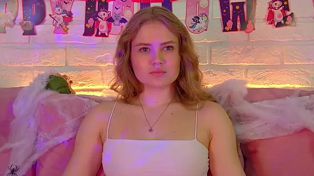 SelinSwarovski online show from 10-28-25, 07:13