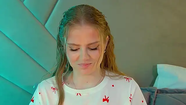 Snapshot of SelinSwarovski chatting on 03-11-26, 04:45 SelinSwarovski online show from 03-11-26, 04:45