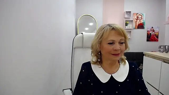 Snapshot of Milla_Cutie18 chatting on 04-09-26, 06:19 Milla Cutie18 online show from 04-09-26, 06:19