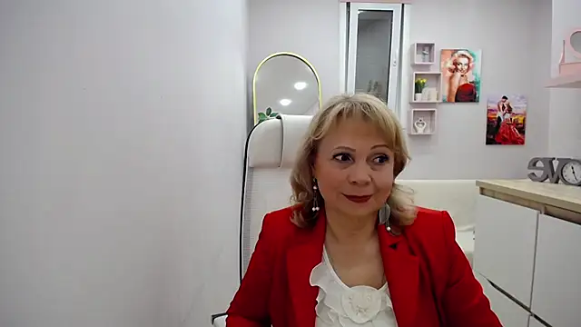 Snapshot of Milla_Cutie18 chatting on 05-04-26, 05:22 Milla Cutie18 online show from 05-04-26, 05:22
