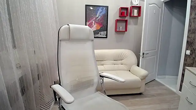 Milla Cutie18 online show from 01-09-26, 05:47