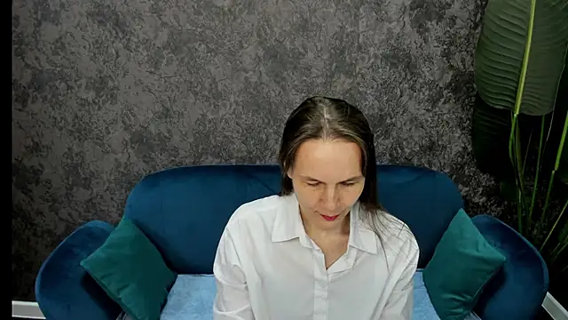 Snapshot of Lillian_White chatting on 03-06-25, 07:58 Lillian White online show from 03-06-25, 07:58