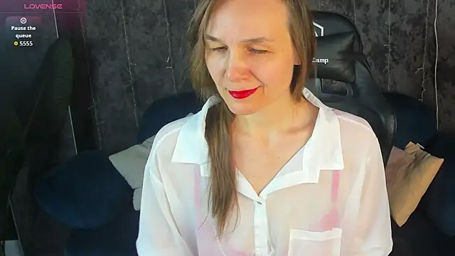 Lillian White online show from 03-29-26, 01:07