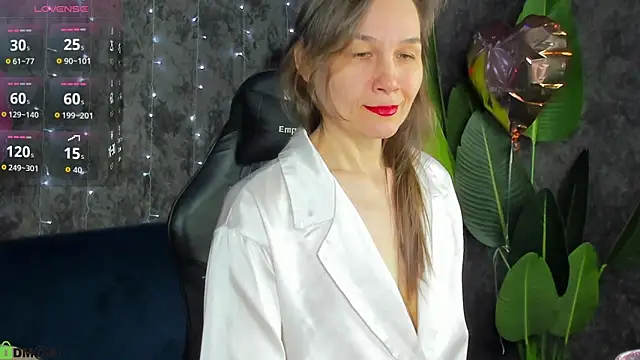 Lillian White online show from 02-19-26, 01:02