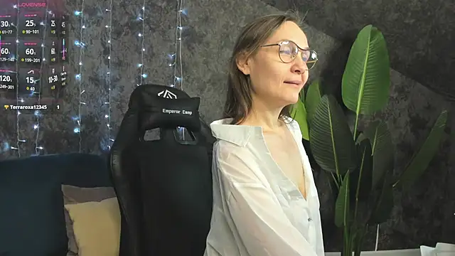 Lillian White online show from 01-12-26, 12:39