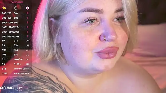 ZaraReignn online show from 10-26-25, 08:31