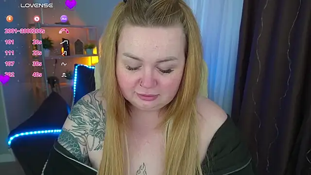 Snapshot of ZaraReignn chatting on 03-17-25, 04:19 ZaraReignn online show from 03-17-25, 04:19