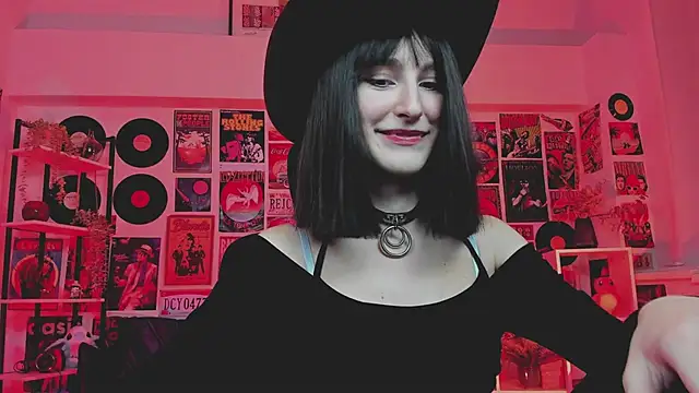 LuxRayi online show from 03-19-25, 09:05