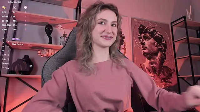 LuxRayi online show from 10-16-25, 05:54