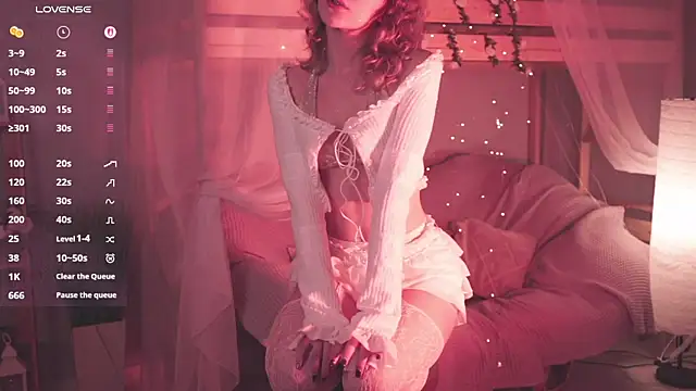 LuxRayi online show from 12-14-25, 02:51